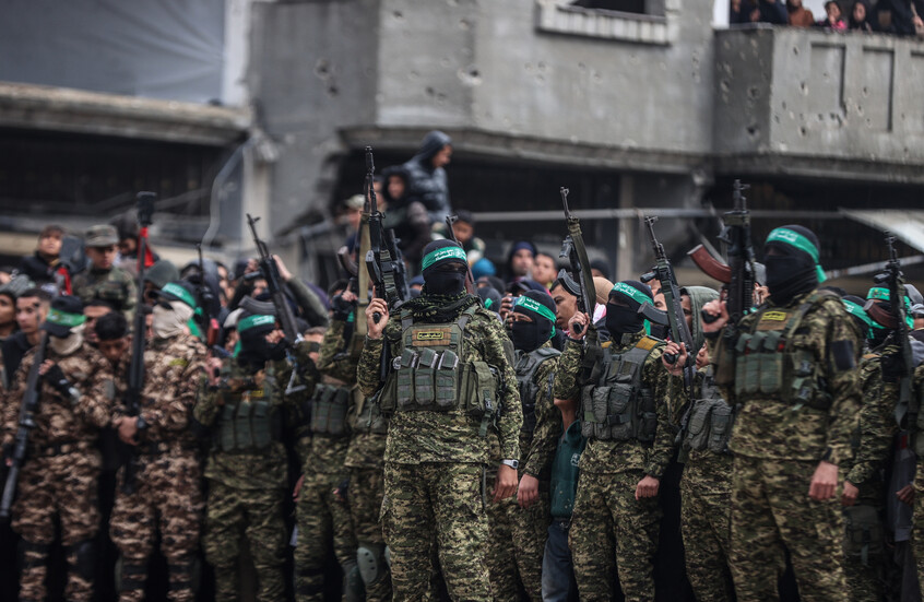 “حماس” ردا على محمود عباس: لا يمكن المساس بسلاح المقاومة ما دام الاحتلال جاثما على أرضنا