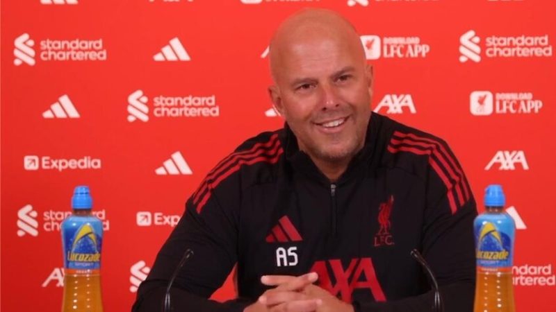 بين “البريميرليغ” ودوري أبطال أوروبا.. سلوت يختار اللقب الأهم لحصده هذا الموسم