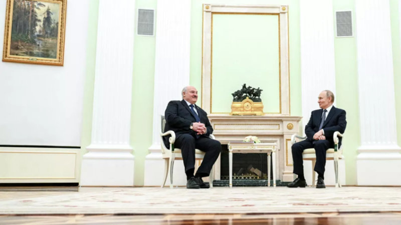 بوتين: بيلاروس أصبحت شريكا مهما لروسيا في الطاقة النووية