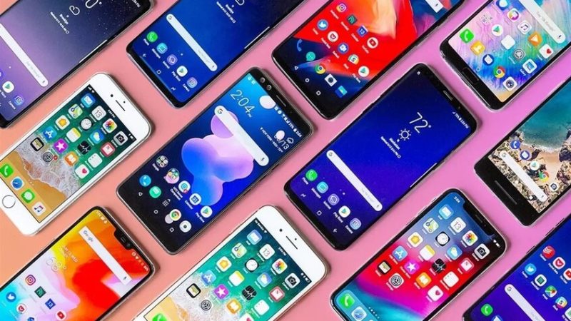 مصدر يكشف حقيقة إعفاء هواتف المصريين المستوردة من الجمارك