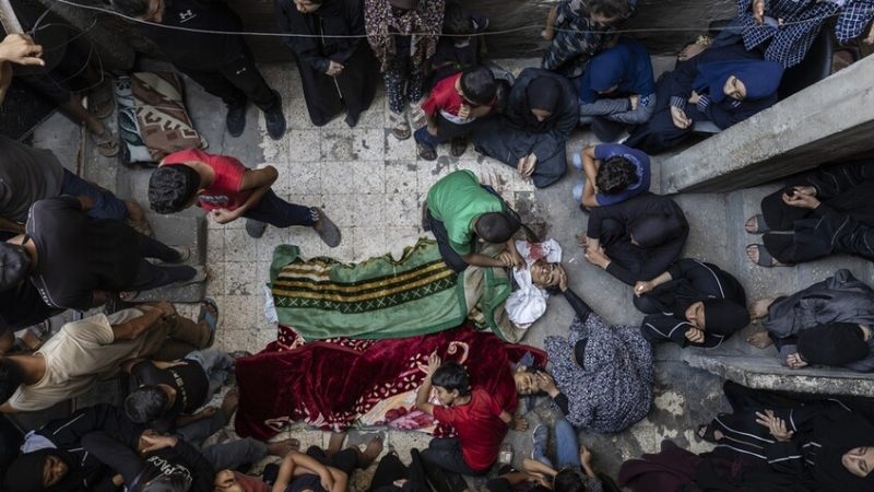 غزة.. عشرات القتلى جراء القصف الإسرائيلي منذ فجر اليوم (فيديوهات)