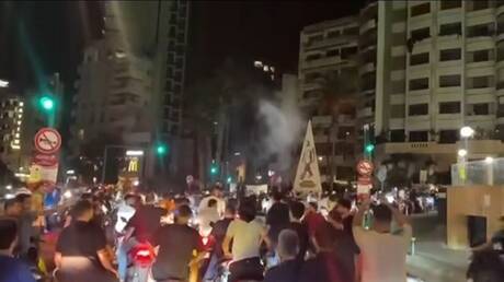 بعد تصريح “الجنازة حامية والميت كلب”.. تحركات غاضبة في بيروت ووزير لبناني سابق يوضح (فيديوهات)