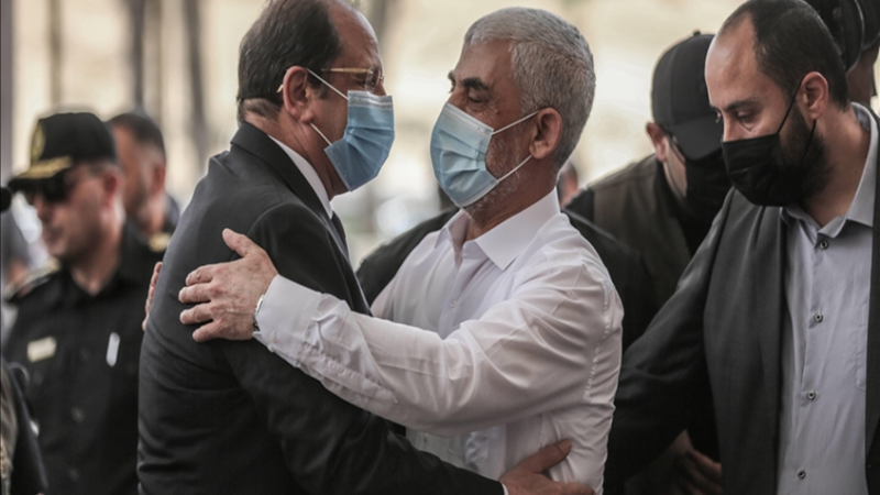 وكيل مخابرات مصر السابق يكشف كيف تجاوزت القاهرة الخلافات مع “حماس”