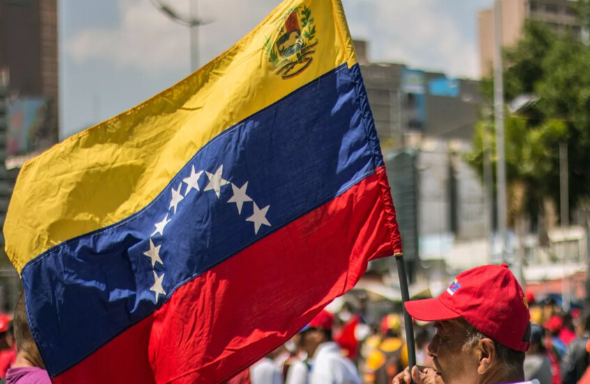 مادورو يوجه رسائل عاجلة للأمم المتحدة وواشنطن: نستخدم كل السبل الدبلوماسية لتجنب المواجهة العسكرية