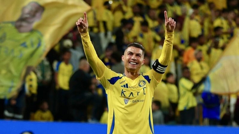 طعام خاص من أوروبا وحماية مشددة.. هل يسافر رونالدو إلى العراق هذه المرة؟