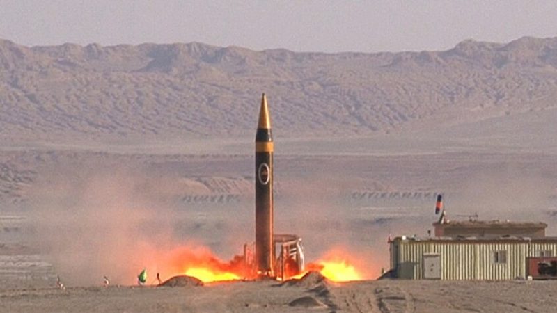 طهران تربط بين آلية الزناد والبرنامج الصاروخي الإيراني وتتوعد “الترويكا” بالرد