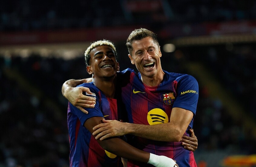 برشلونة يقلب الطاولة على سوسييداد وينتزع الصدارة من ريال مدريد (فيديو)