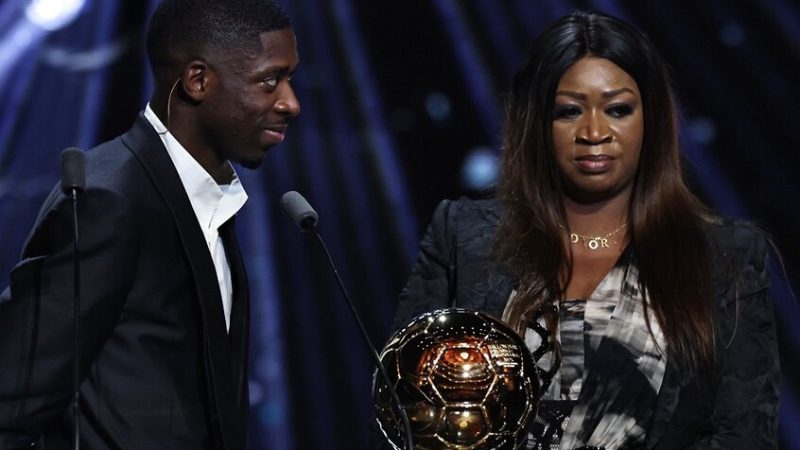 بسبب والدة عثمان ديمبلي.. الرئيس الفرنسي السابق يتعرض لموقف محرج