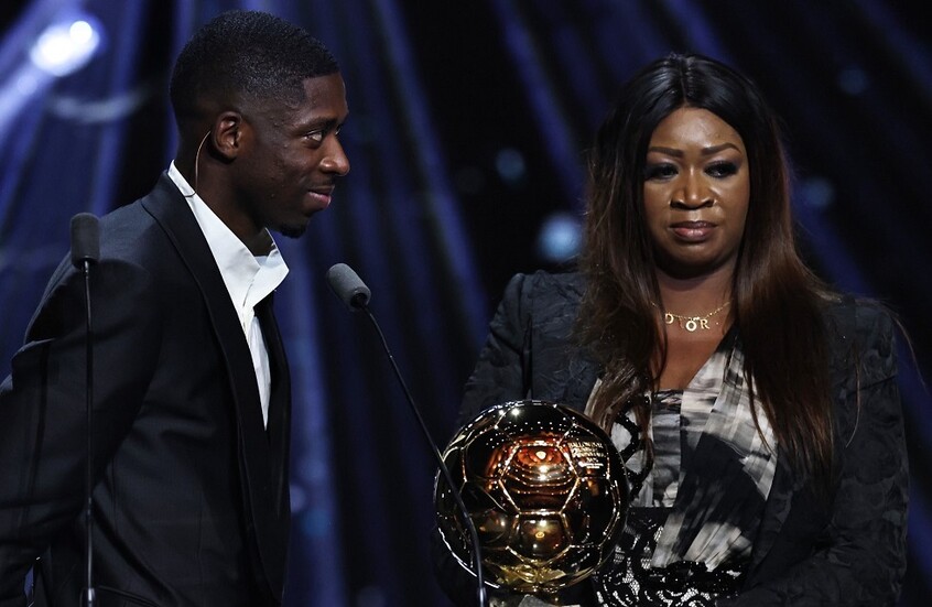 بسبب والدة عثمان ديمبلي.. الرئيس الفرنسي السابق يتعرض لموقف محرج