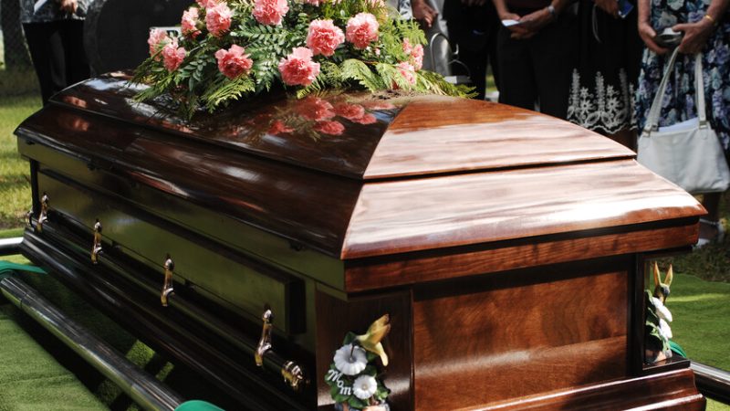 “أنا حي”.. شاب يحضر جنازته ويثير صدمة المعزين في شمال الأرجنتين