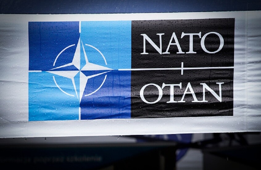 حلف “الناتو” يبحث تشديد قواعد الاستجابة لانتهاك أجوائه