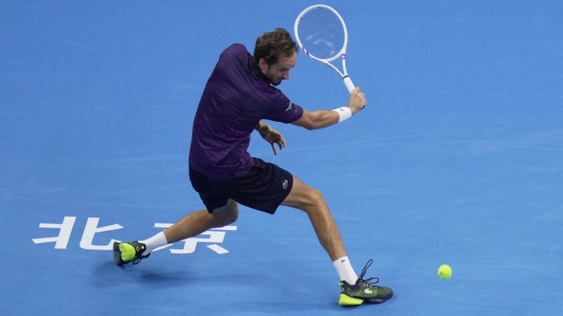 الروسي مدفيديف  يبلغ نصف نهائي بطولة الصين المفتوحة