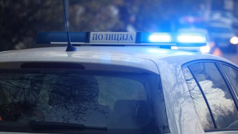 الشرطة الصربية تعتقل 11 شخصا بتهم تدنيس مساجد وأعمال تخريب متطرفة في فرنسا وألمانيا