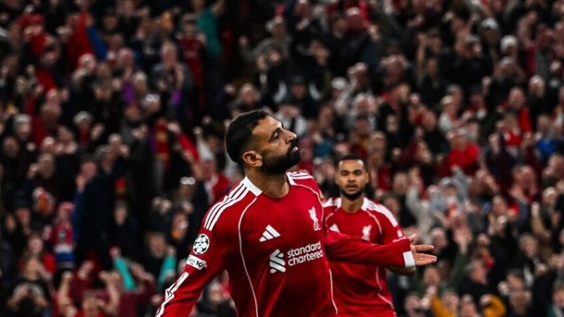 محمد صلاح يطارد إنجازا تاريخيا مئويا بدوري الأبطال