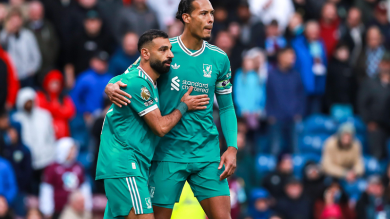 جماهير غلطة سراي التركي تفسد ليلة نجوم ليفربول في إسطنبول (فيديو)