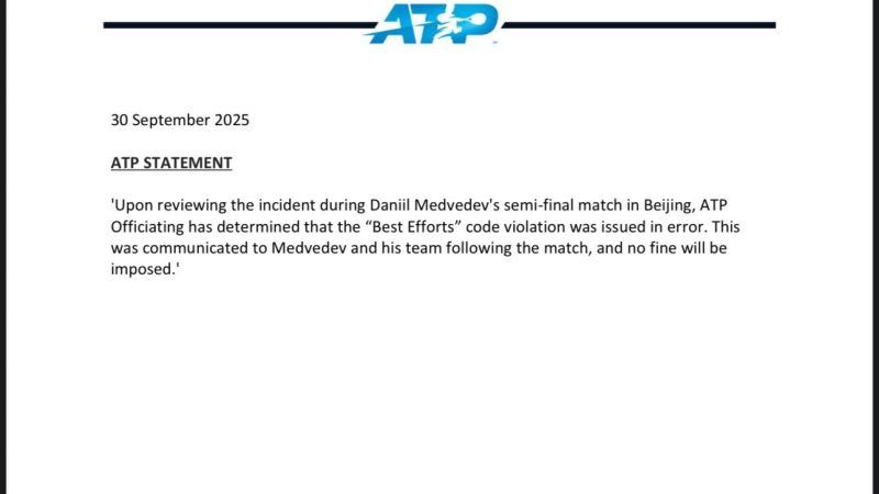 خلاف مع الحكم وانسحاب مثير.. رابطة اللاعبين المحترفين تعترف بخطأ التحكيم ضد ميدفيديف