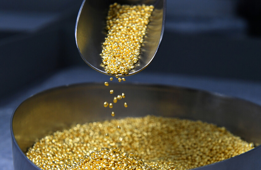 الذهب يسجل أعلى مستوى على الإطلاق مع إغلاق الحكومة الأمريكية