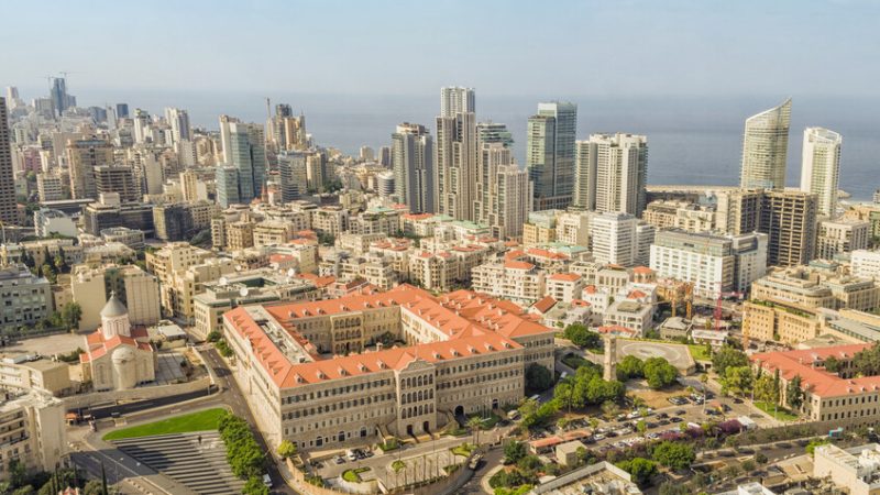 رؤساء الحكومات السابقون في لبنان يتمسكون بحصرية السلاح بيد الدولة