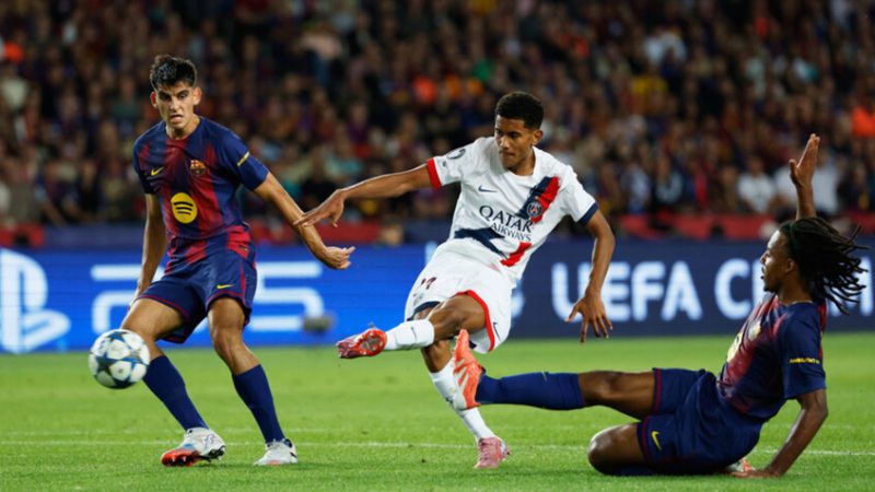 باريس سان جيرمان يخطف فوزا دراميا من برشلونة في عقر داره (فيديو)