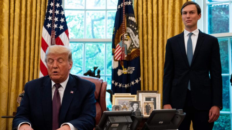 البيت الأبيض يرفض التلميحات بشأن استثمارات صهر ترامب ودوره بخطة غزة