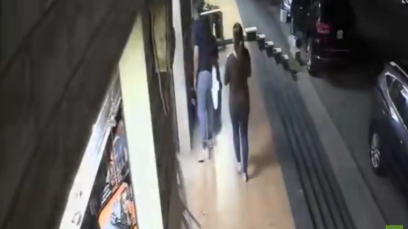 فيديو متداول.. لحظة إطلاق النار على الشبان السوريين في بلدة عناز بوادي النصارى