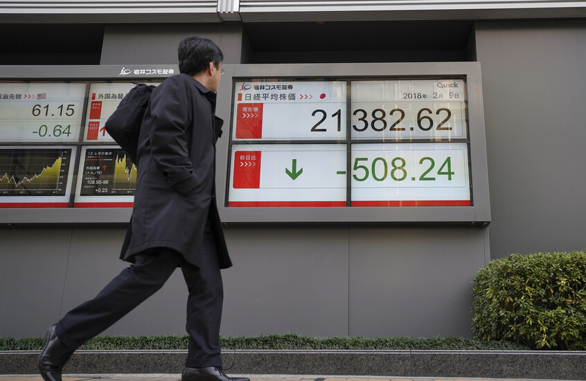 الأسواق الآسيوية تقتفي أثر صعود “وول ستريت” القياسي