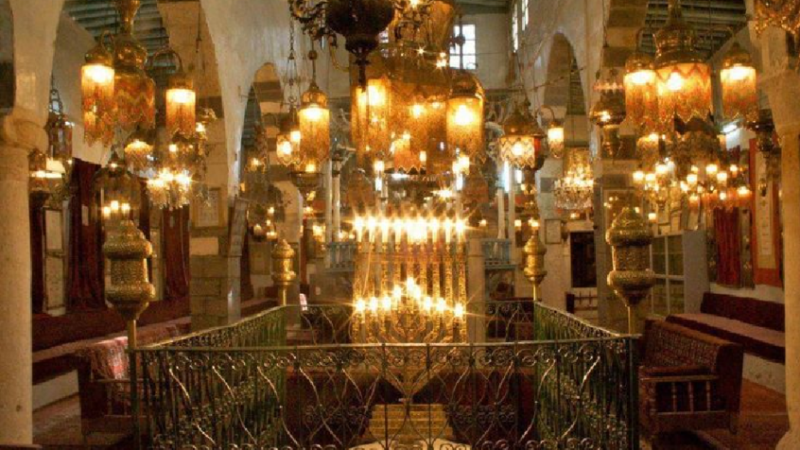 الحوثي يعلق على دلالات نفخ البوق داخل كنيس في قلب العاصمة السورية