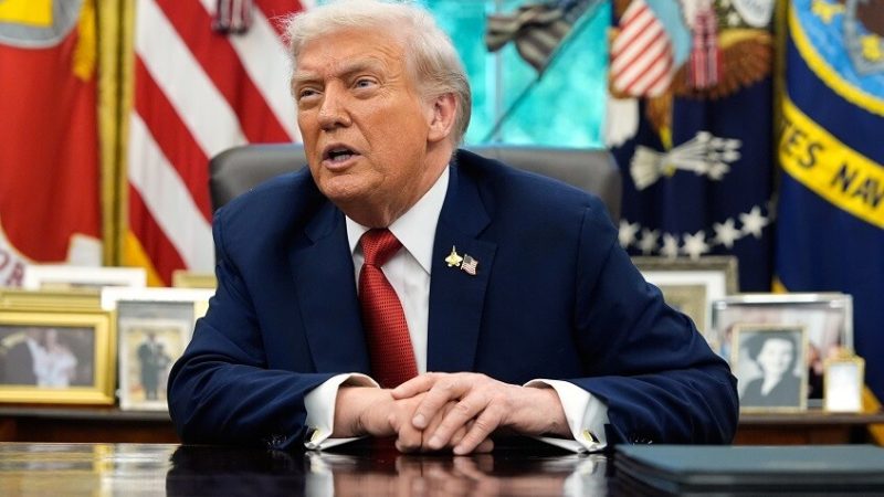 رئيس مجلس النواب الأمريكي: ترامب لديه كامل الحق بطرد آلاف المسؤولين في ظل الإغلاق الحكومي