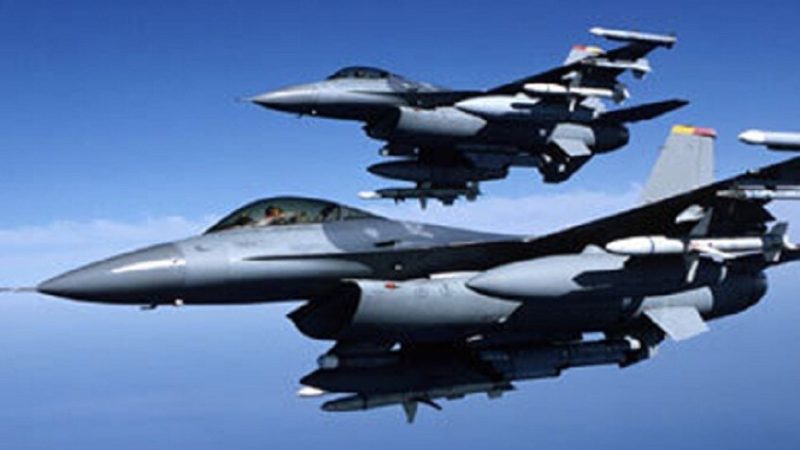 فنزويلا تؤكد أن طائرات مقاتلة أمريكية اقتربت من مجالها الجوي