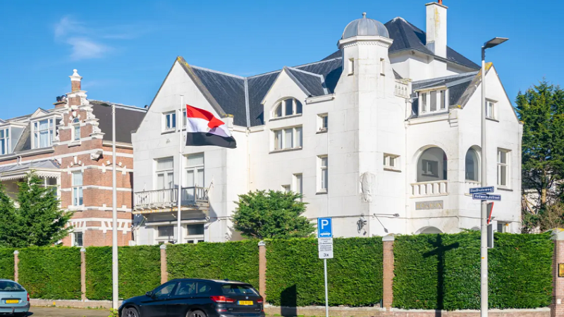 بعد أزمة الاعتداء على البعثات.. وزير خارجية هولندا يؤكد الالتزام بتأمين سفارة مصر