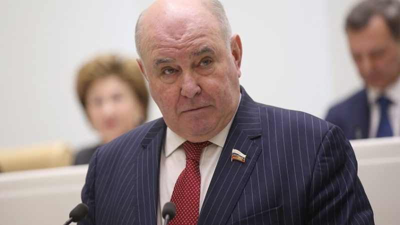 سيناتور روسي: أوروبا سقطت في مستنقع العداء لروسيا ولا تعرف كيف تخرج منه