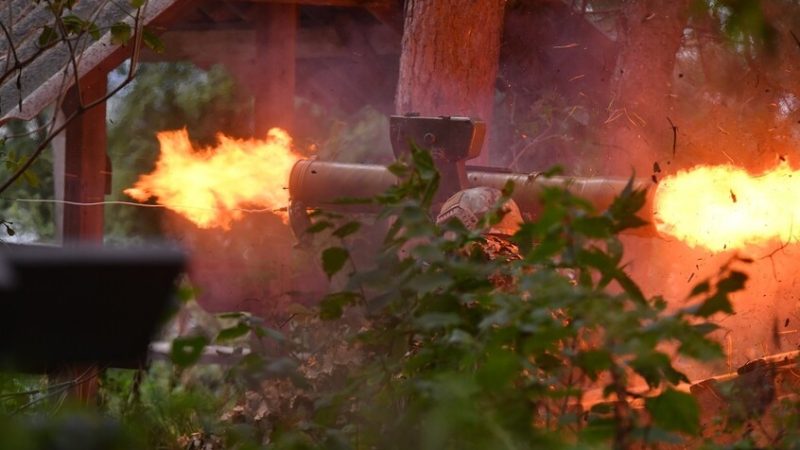 خبير عسكري: الجيش الروسي “يختبر” دفاعات مدينة سيفيرسك بعد أن حولها العدو لقلعة محصنة