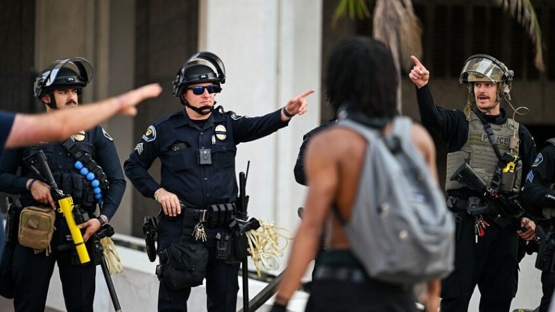 السلطات الأمريكية تنظر في دفع أموال لتحفيز المهاجرين المراهقين غير الشرعيين على المغادرة