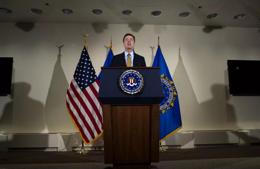 CBS: مكتب التحقيقات الفيدرالي يخطط لاعتقال جيمس كومي أمام وسائل الإعلام