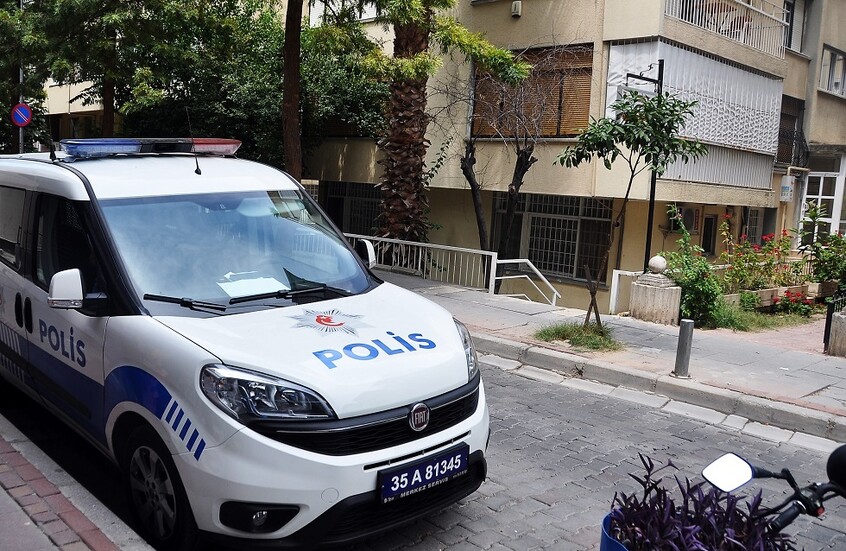 صحيفة: اعتقال مراهقين في مدينة إسطنبول التركية على اتصال مع “داعش” خططا لشن هجمات إرهابية