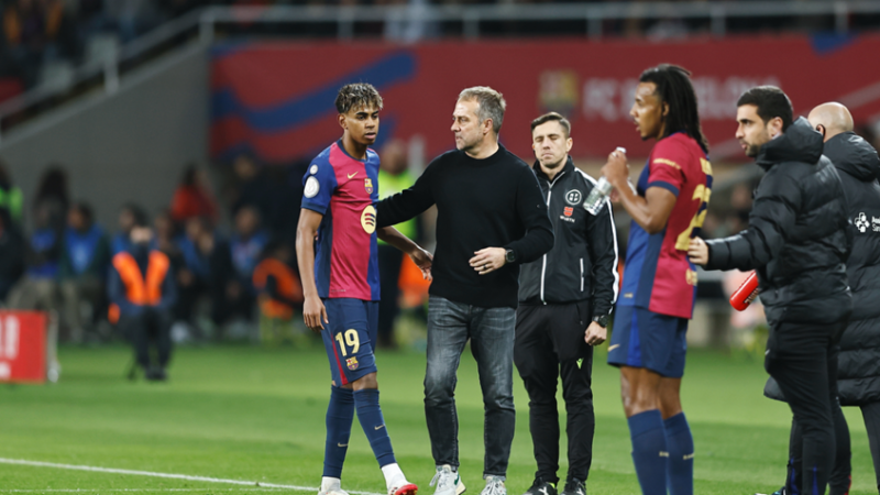 فليك يعيد التأكيد: تصريحاتي لحماية لامين جمال كانت ضرورية ولا أشعر بأي ندم