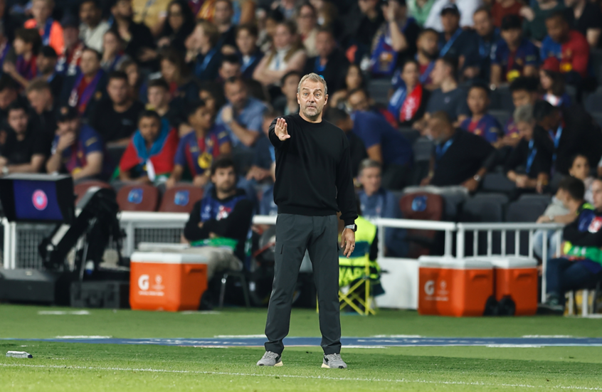 أول تعليق من فليك بعد سقوط برشلونة برباعية أمام إشبيلية