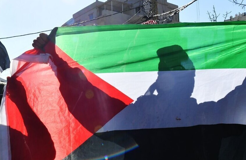 شوارع العاصمة تتلون بالأحمر.. 250 ألف شخص يشاركون في مسيرة مؤيدة لفلسطين بأمستردام (صور + فيديو)