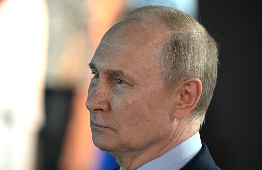 استخباراتي أمريكي سابق يعلق على حضور بوتين وكلمته في “فالداي”