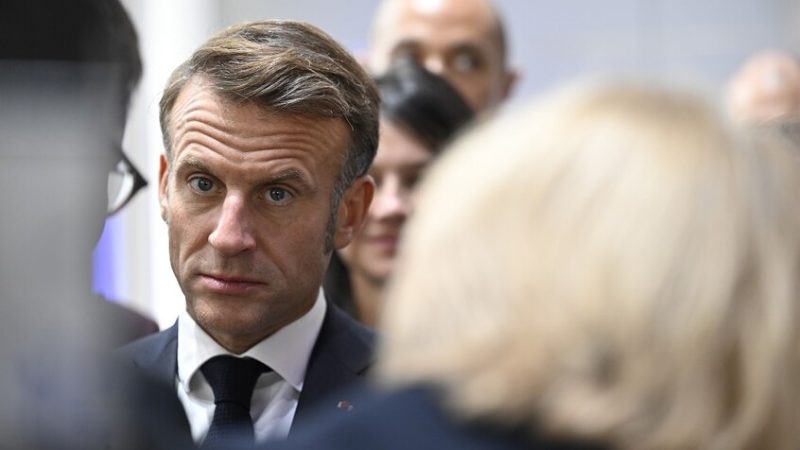 “فاينانشيال تايمز”: ماكرون يسخر من جدار مسيرات أورسولا فون دير لاين