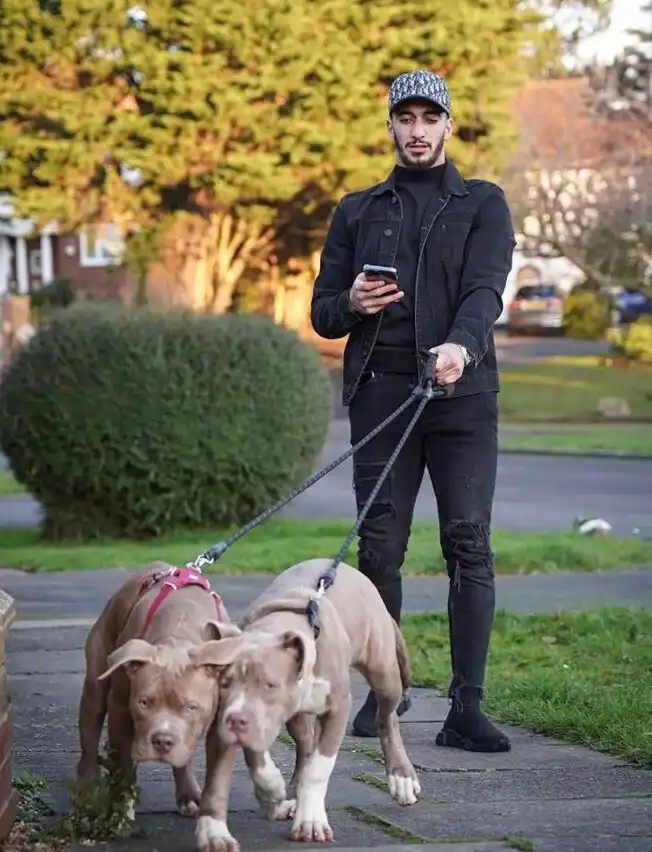 لاعب نيوم السعودي يواجه عقوبة السجن (صور)