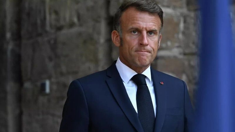 استطلاعات رأي: غالبية الفرنسيين يؤيدون استقالة ماكرون من منصبه