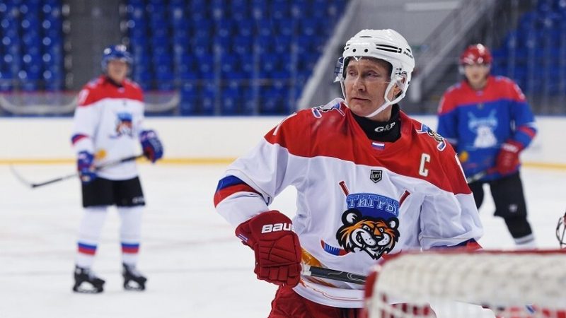 “لا إجازة في عيد الميلاد”.. بوتين وفلسفة الراحة عبر العمل