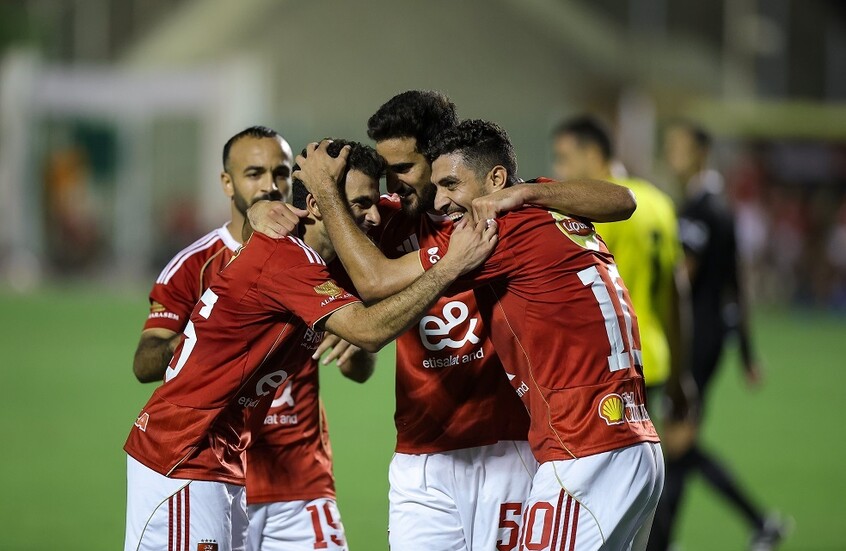 المفاضلة بين ثنائي أجنبي.. الأهلي المصري يصدر بيانا رسميا حول المدرب الجديد