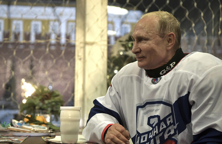 “عيد ميلاد سعيد لفلاديمير بوتين”.. رئيس ناد كروي سويسري يهنئ بوتين ويدعوه لزيارة الألب