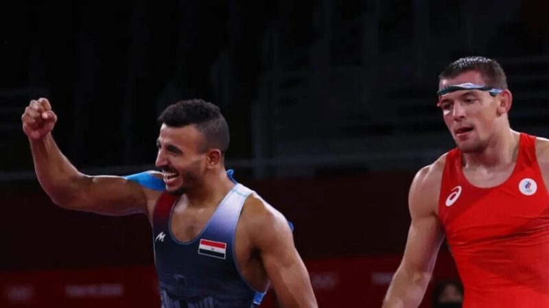 بطل مصري يعلن نيته تغيير جنسيته لأجل أمريكا.. والاتحاد يعلق