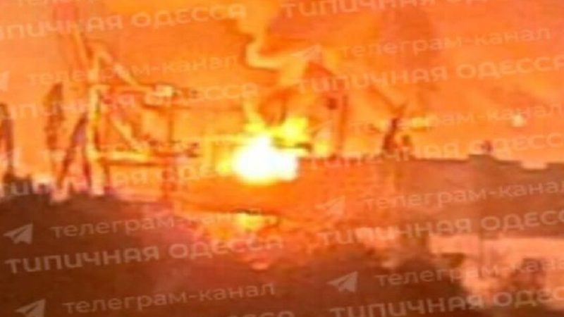 انفجارات عنيفة وانقطاعات شاملة للكهرباء في أوكرانيا إثر ضربة روسية