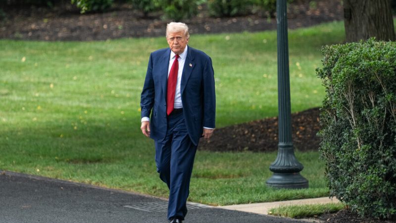 ترامب يؤكد أن إيران كانت ستمتلك السلاح النووي لولا الضربات الأمريكية