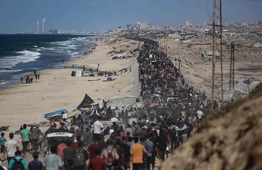 عودة مئات آلاف النازحين إلى شمال غزة وسط جهود حكومية لإعادة الخدمات وبسط الأمن (فيديوهات + صور)