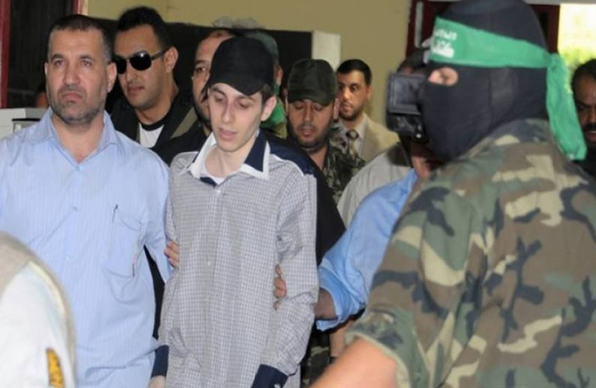 وكيل مخابرات مصر السابق يكشف كواليس جديدة بصفقة شاليط: حماس طلبت تدخلنا وقابلنا الجعبري تحت النار